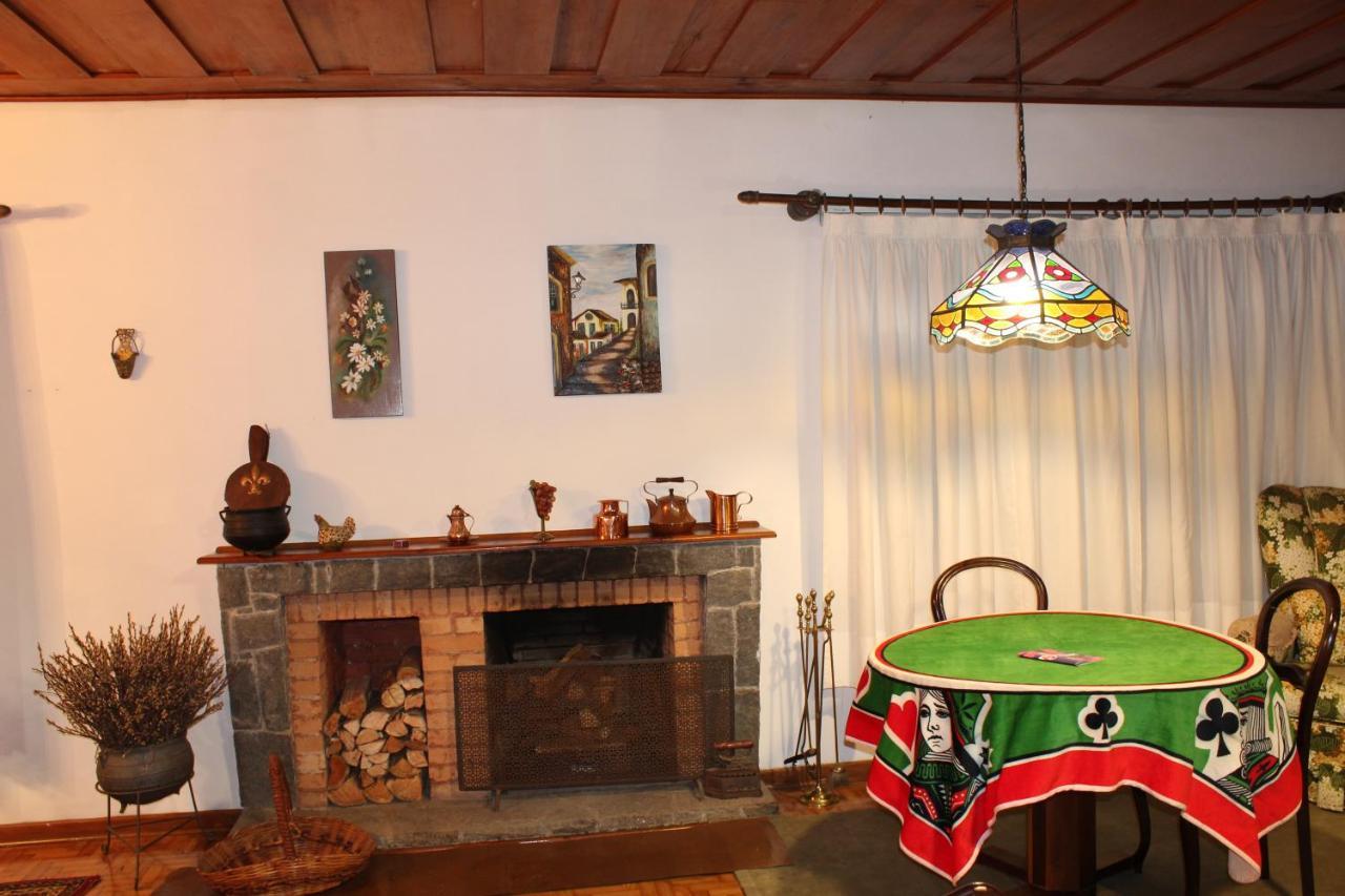 Casa Aconchegante No Capivari Campos do Jordão エクステリア 写真